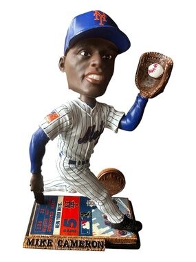 Mike Cameron Legends of the Diamond Limited BobbleHead Doll Mets